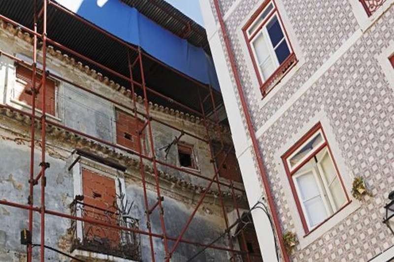 Qué obstáculos se encuentran las comunidades de vecinos para rehabilitar sus edificios
